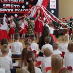 Występ dzieci z Przedszkola Publicznego nr 8 „Pod Stokrotką” w Tarnowie z okazji Święta Niepodległości