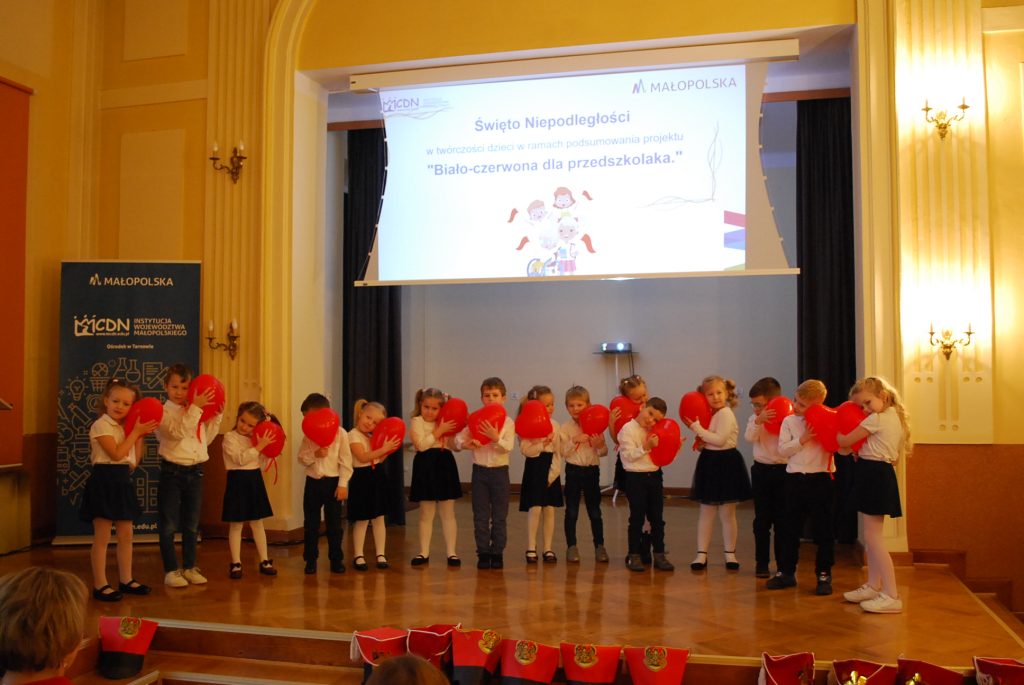 Wystep słowno-muzyczny dzieci z Przedszkola Publicznego nr 26 w Tarnowie 1